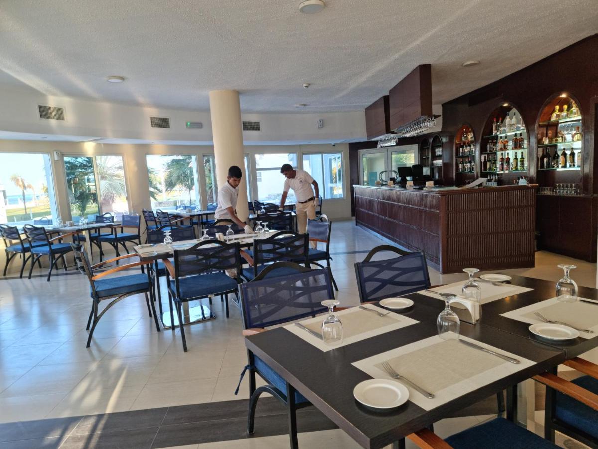 Holiday Beach Resort 디바 외부 사진